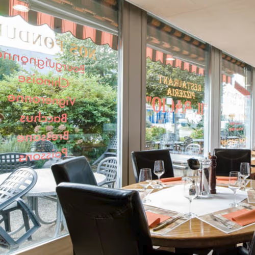 Intérieur du restaurant Il Bacio